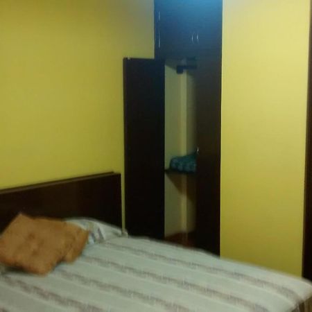 Hostal Iquique Lima Værelse billede