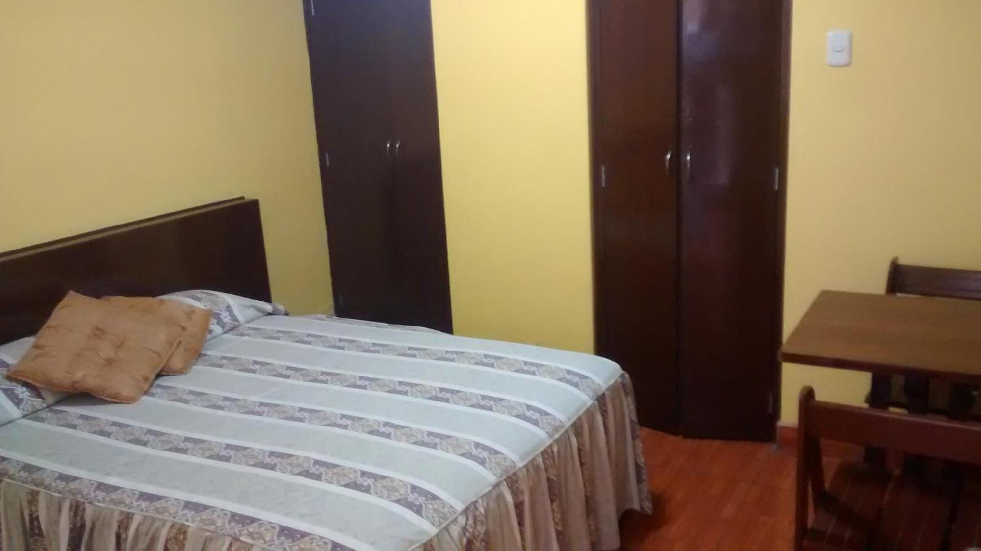 Hostal Iquique Lima Værelse billede